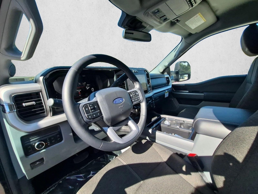 New 2027 Ford F-250 XLT Truck Crew Cab