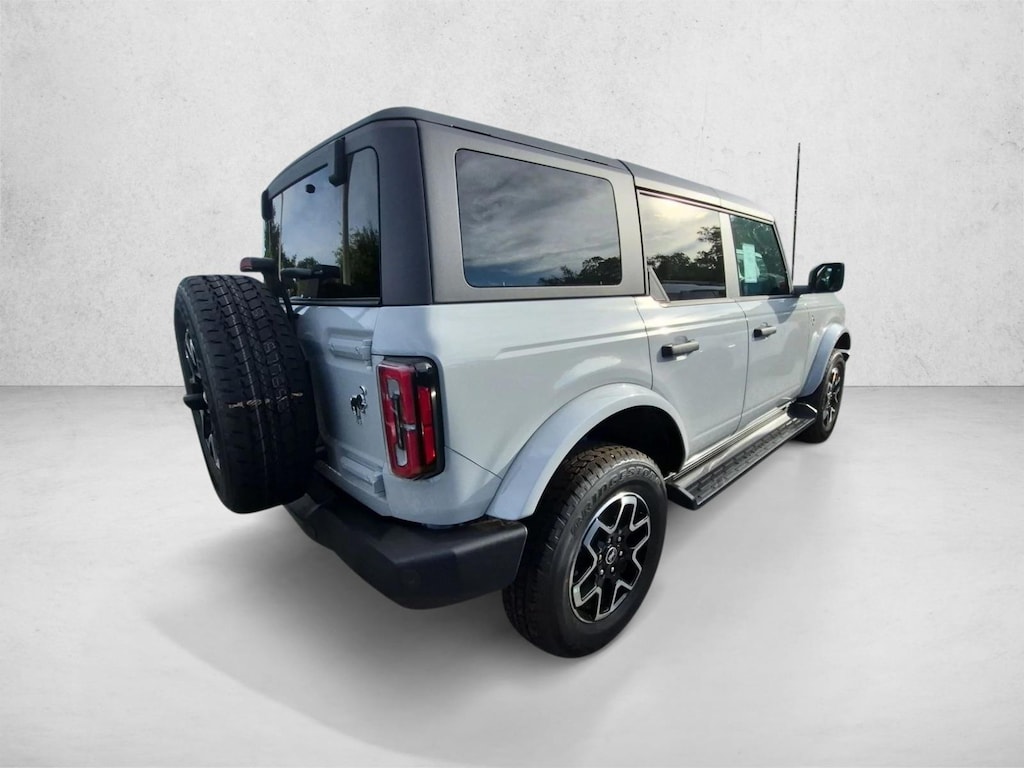 New 2026 Ford Bronco Outer Banks SUV