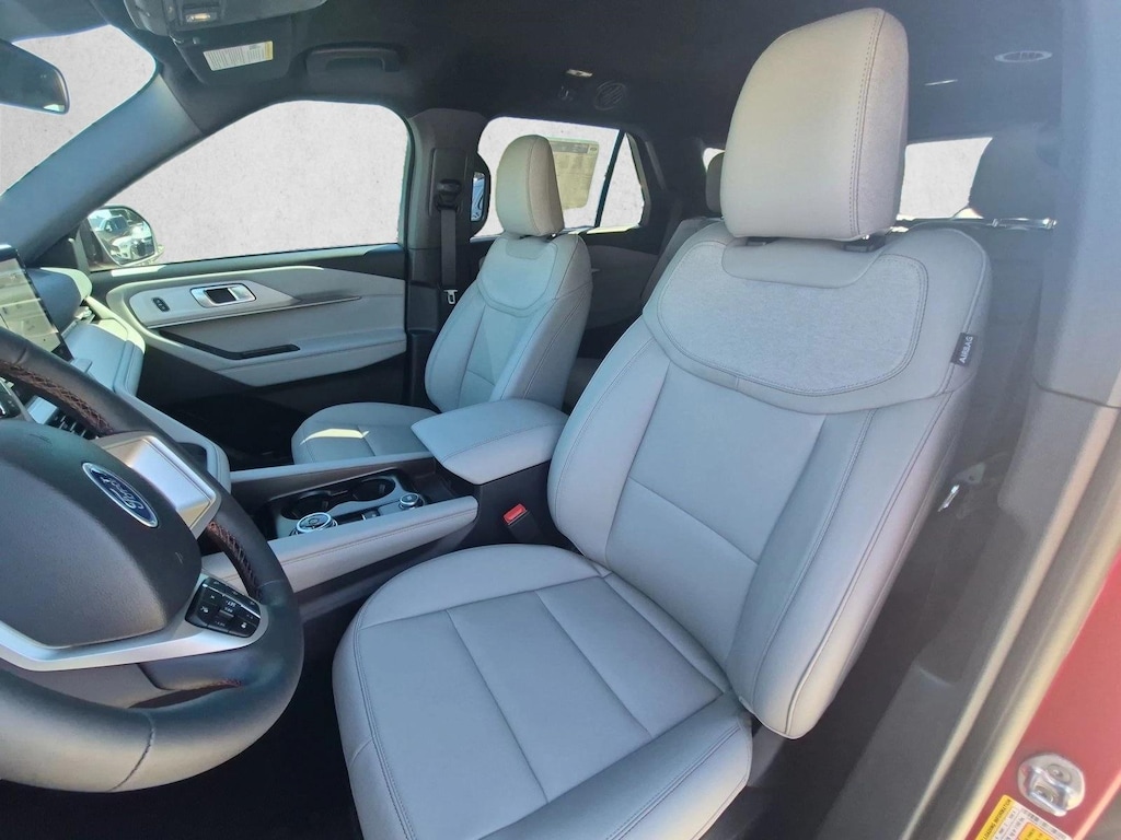 New 2027 Ford Explorer Active w/200A Pkg SUV