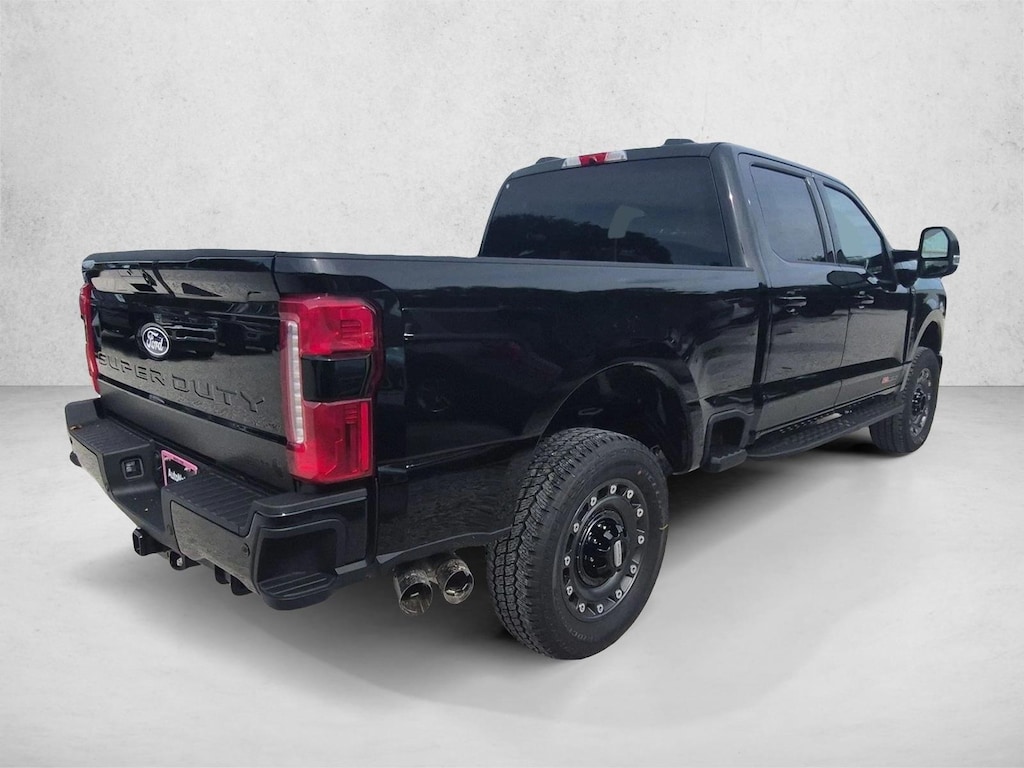 New 2027 Ford F-250 XLT Truck Crew Cab