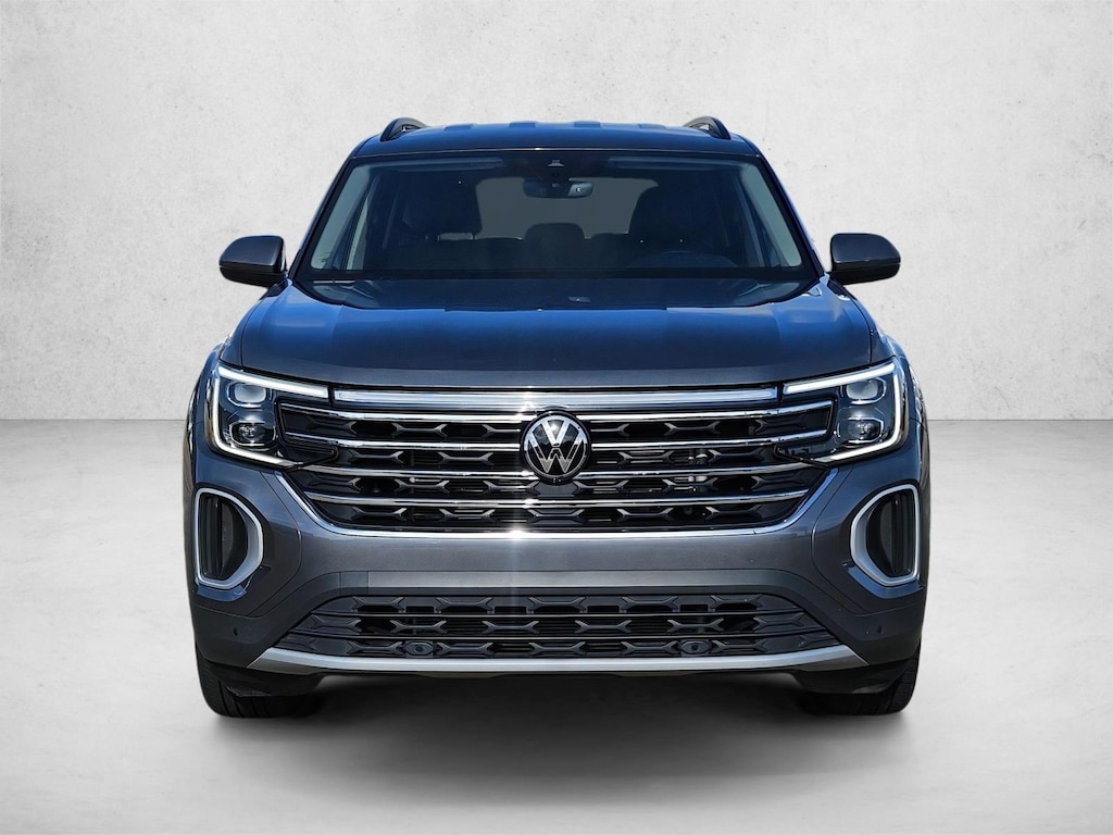 Used 2025 Volkswagen Atlas 2.0T SE w/Technology SUV
