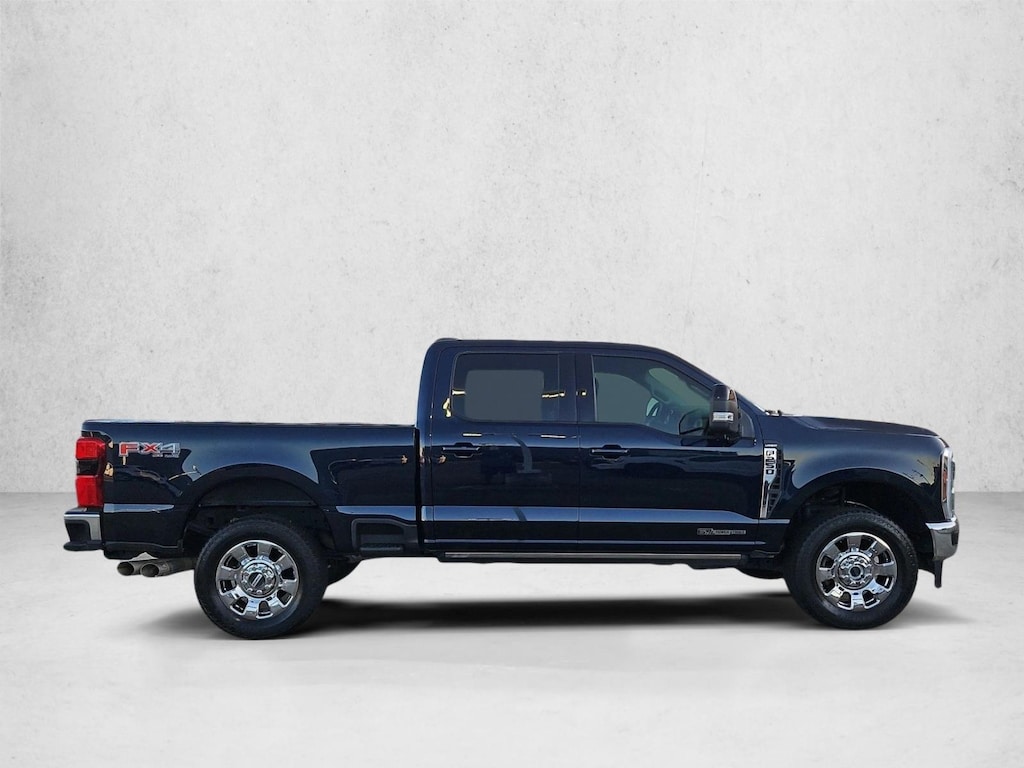 Certified 2025 Ford F-250 LARIAT Truck Crew Cab
