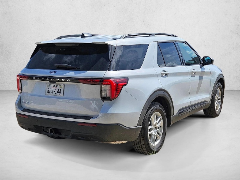 New 2026 Ford Explorer Active w/200A Pkg SUV