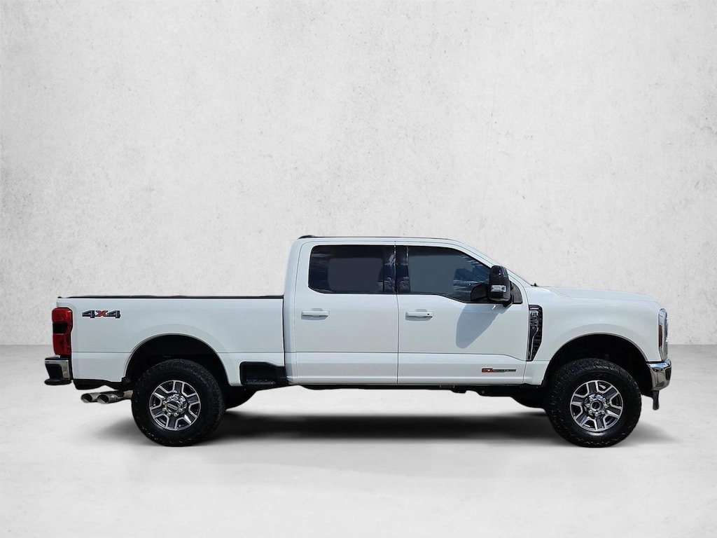 Used 2024 Ford F-250 LARIAT Truck Crew Cab