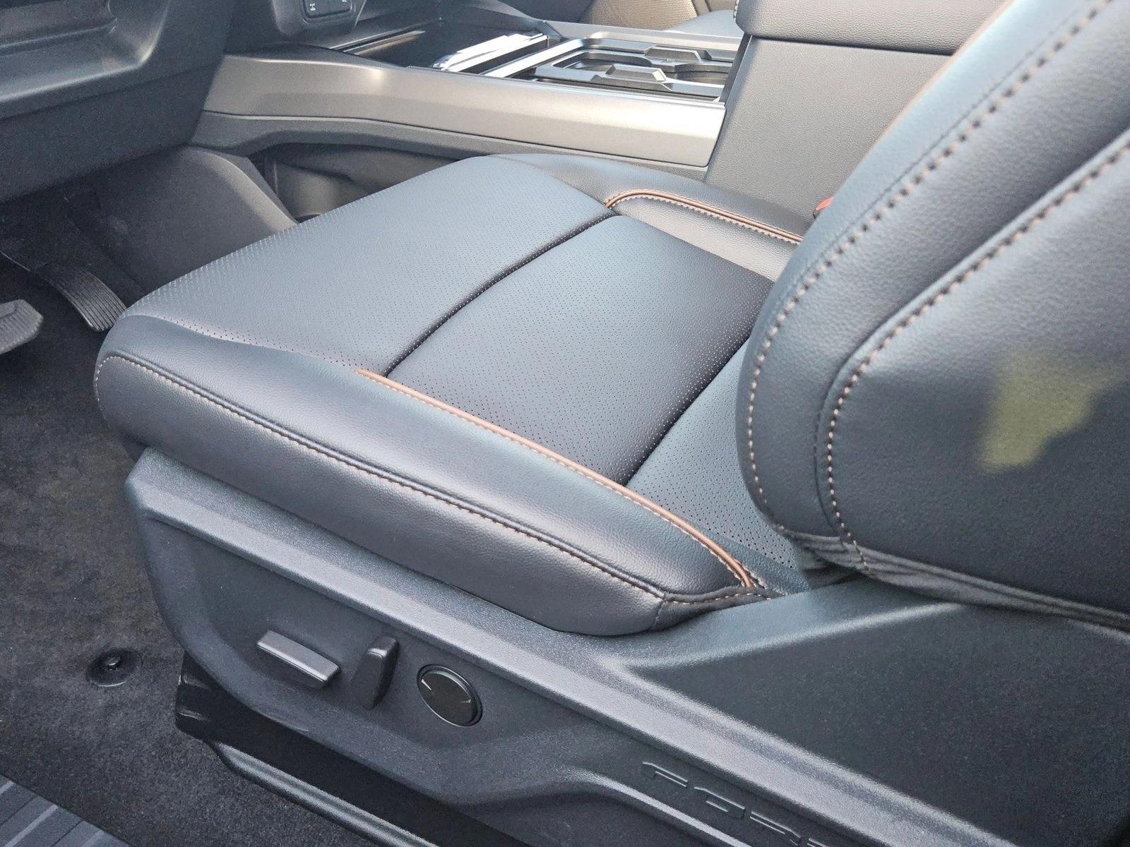 New 2026 Ford F-250 LARIAT Truck Crew Cab