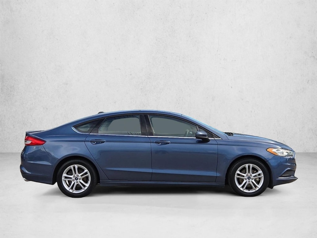 Used 2018 Ford Fusion SE Sedan
