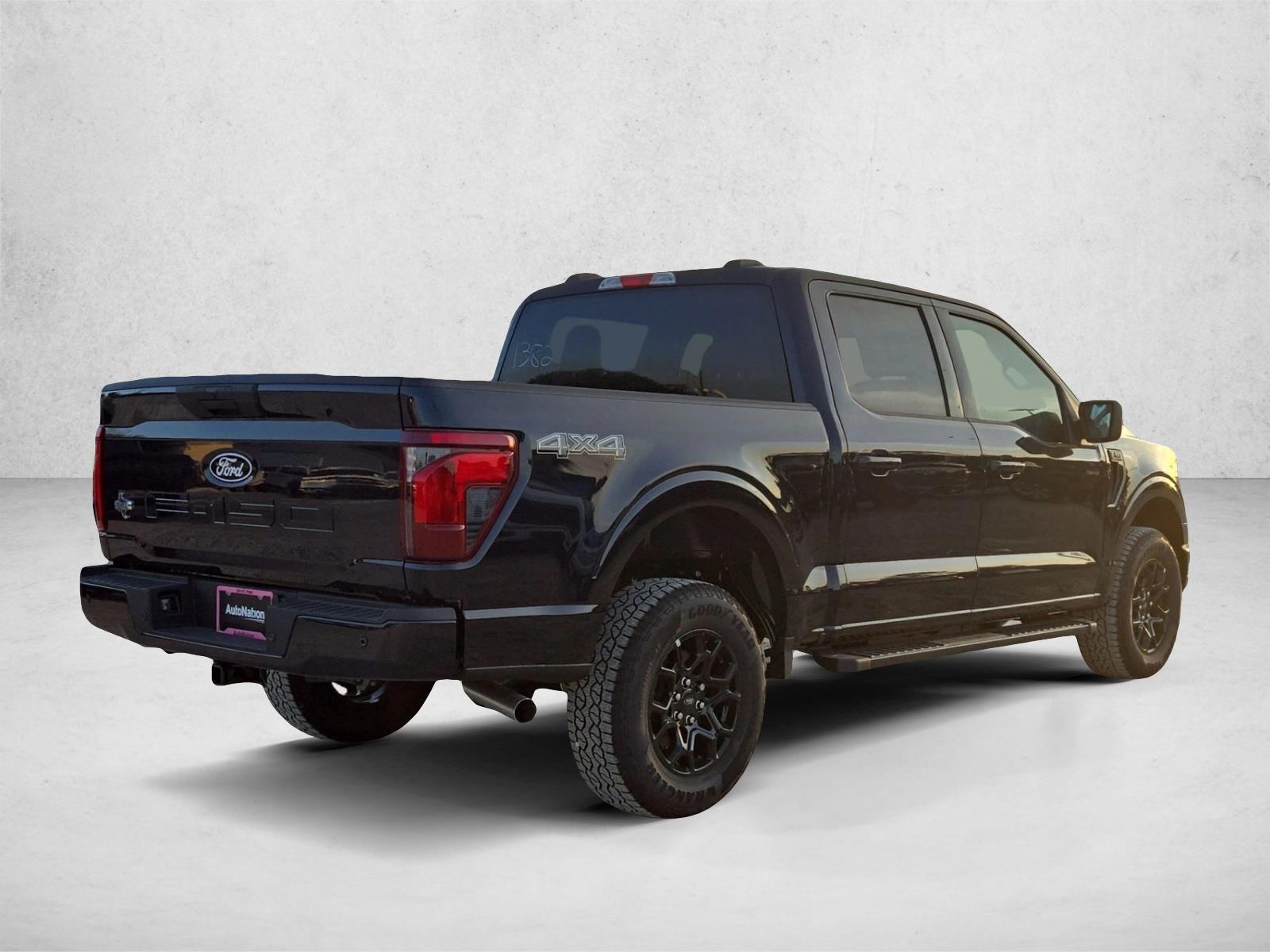 New 2026 Ford F-150 XLT Truck SuperCrew Cab