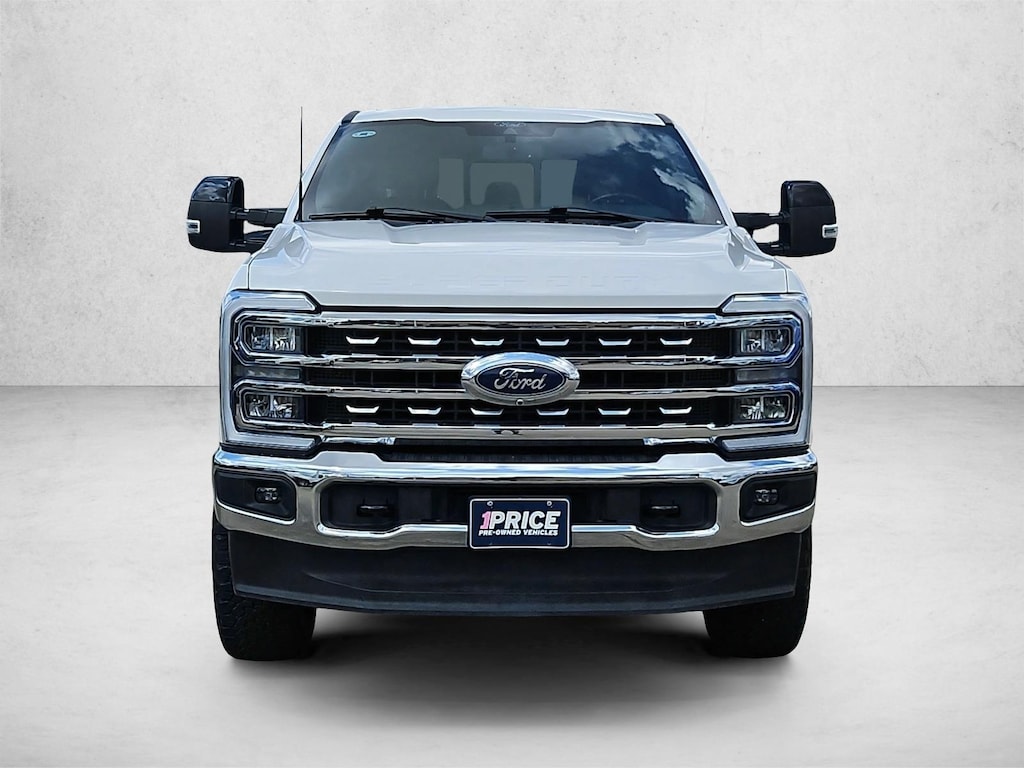 Used 2024 Ford F-250 LARIAT Truck Crew Cab