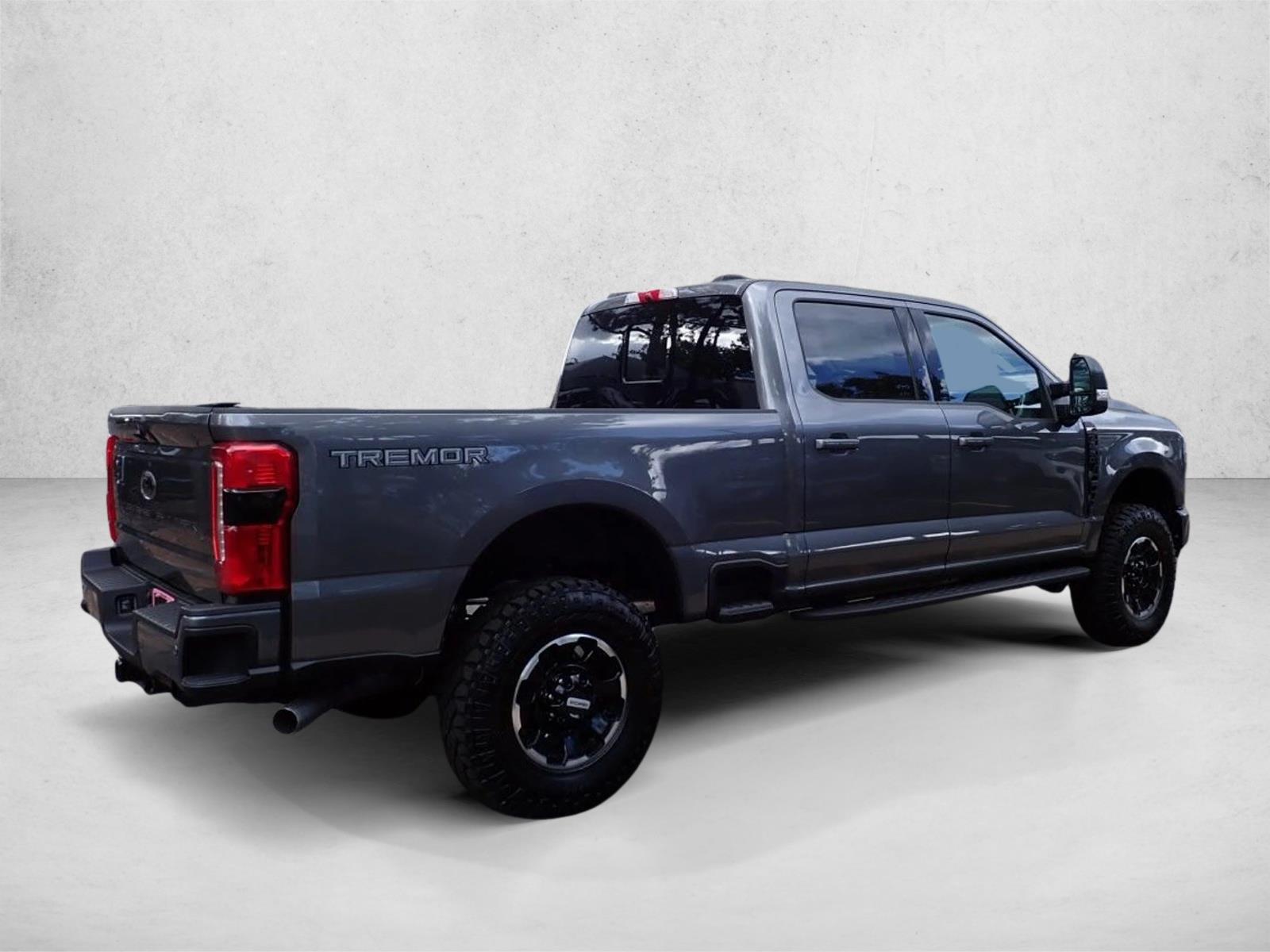 New 2026 Ford F-250 XLT Truck Crew Cab