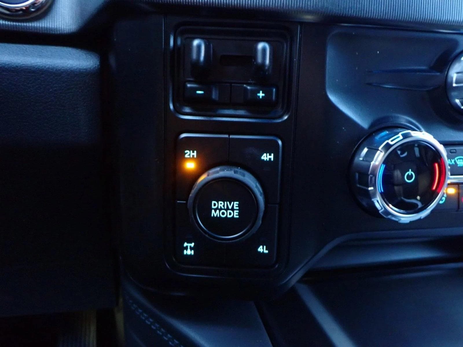 2026 Ford F-250 Super Duty Platinum - Photo 19