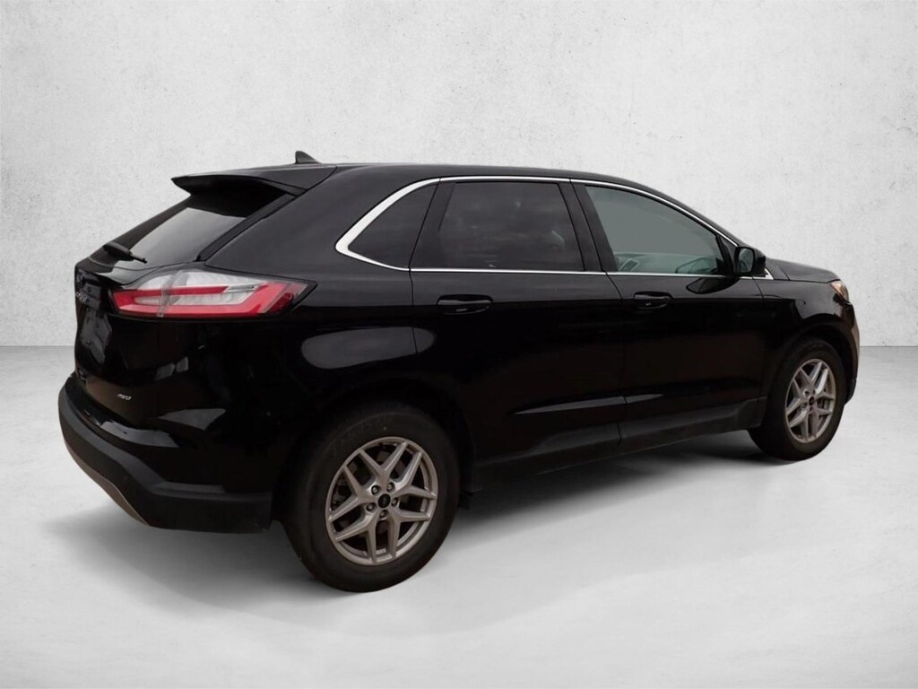 Used 2024 Ford Edge SEL SUV