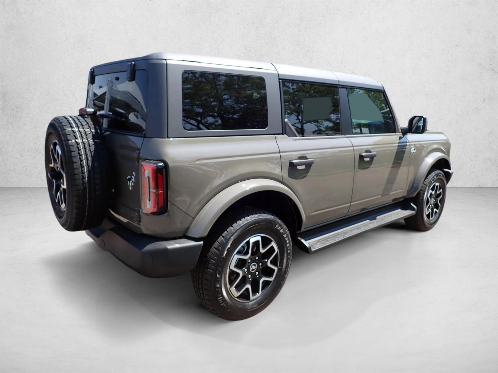 New 2026 Ford Bronco Outer Banks SUV