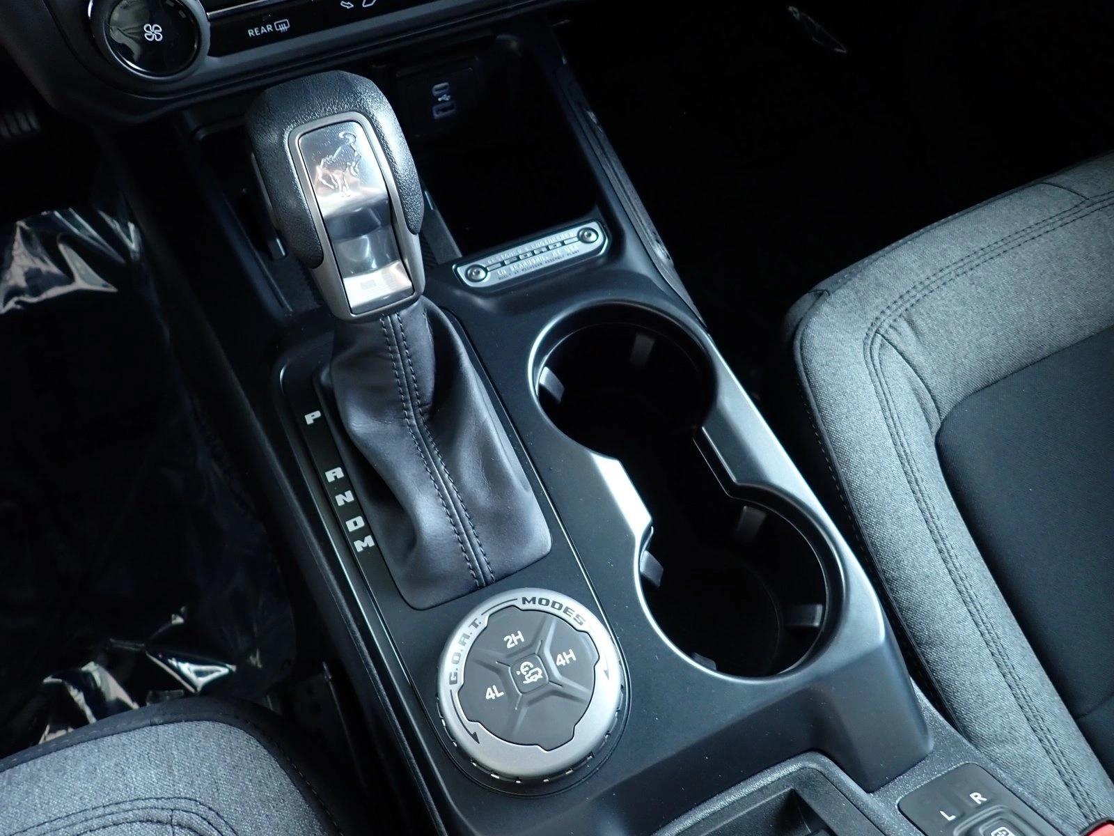 2025 Ford Bronco 4-Door Base - Photo 19