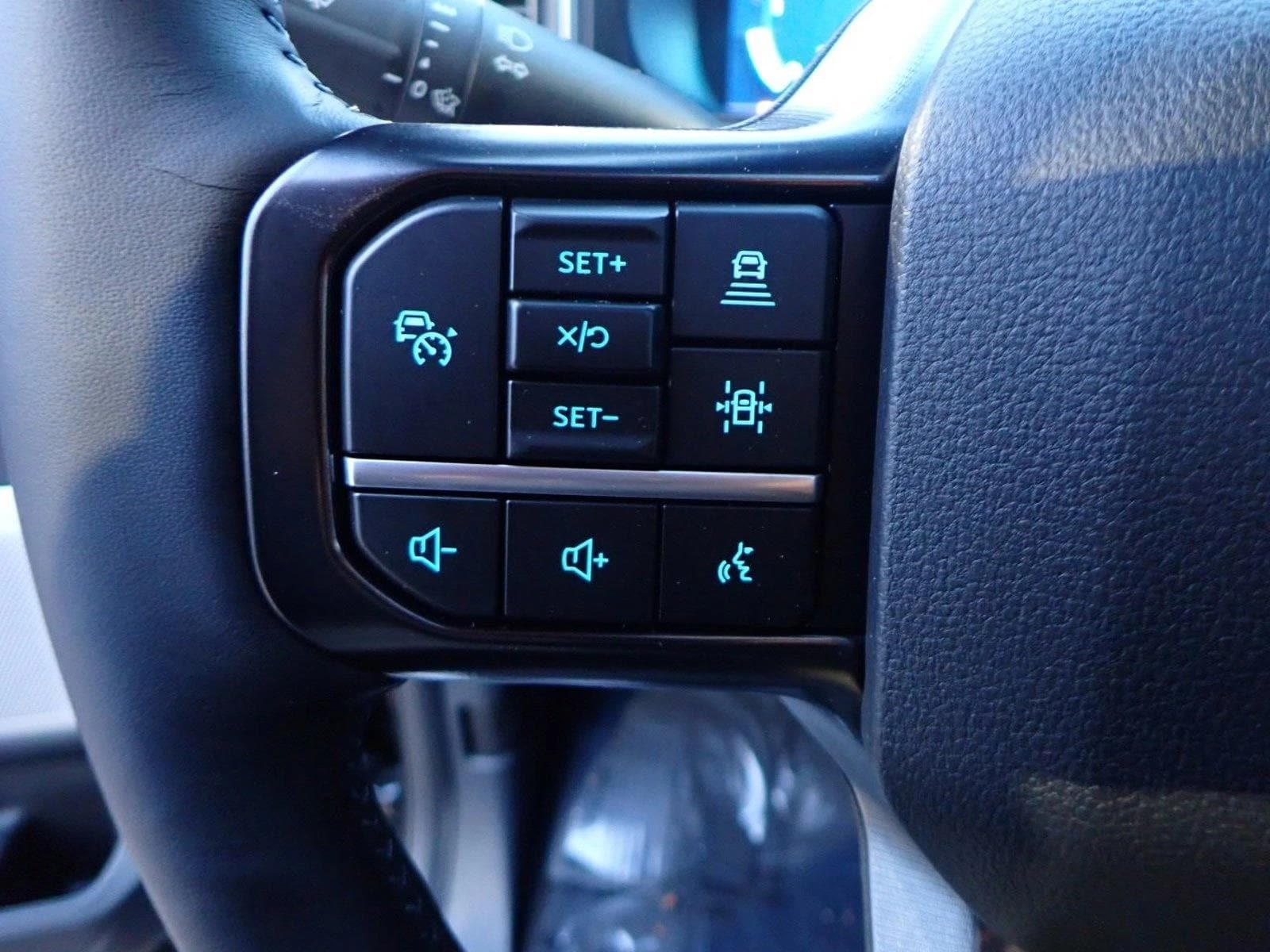2026 Ford F-250 Super Duty Platinum - Photo 13