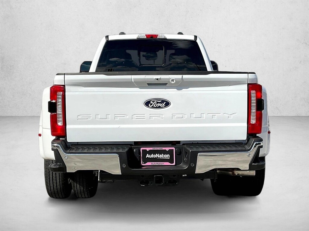 New 2027 Ford F-350 XLT Truck Crew Cab