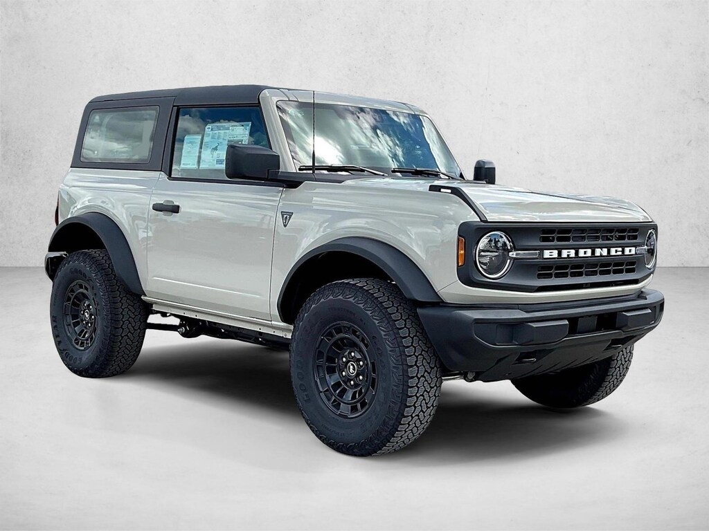 New 2026 Ford Bronco Base SUV