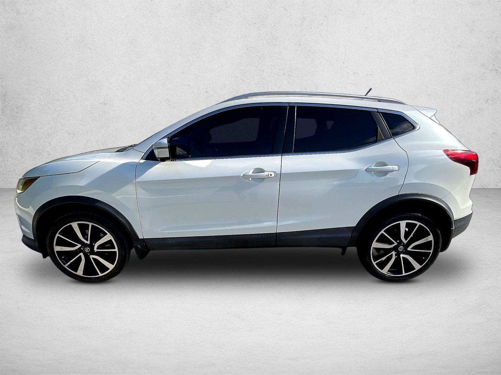 Used 2018 Nissan Rogue Sport SL SUV