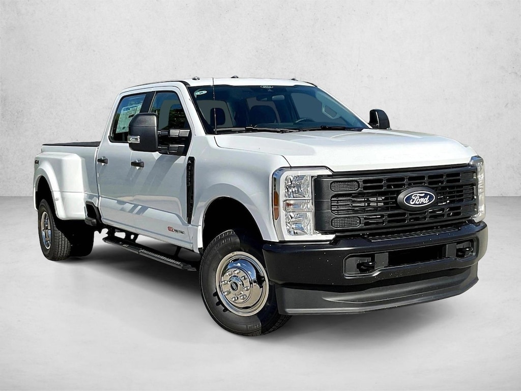 New 2027 Ford F-350 XL Truck Crew Cab