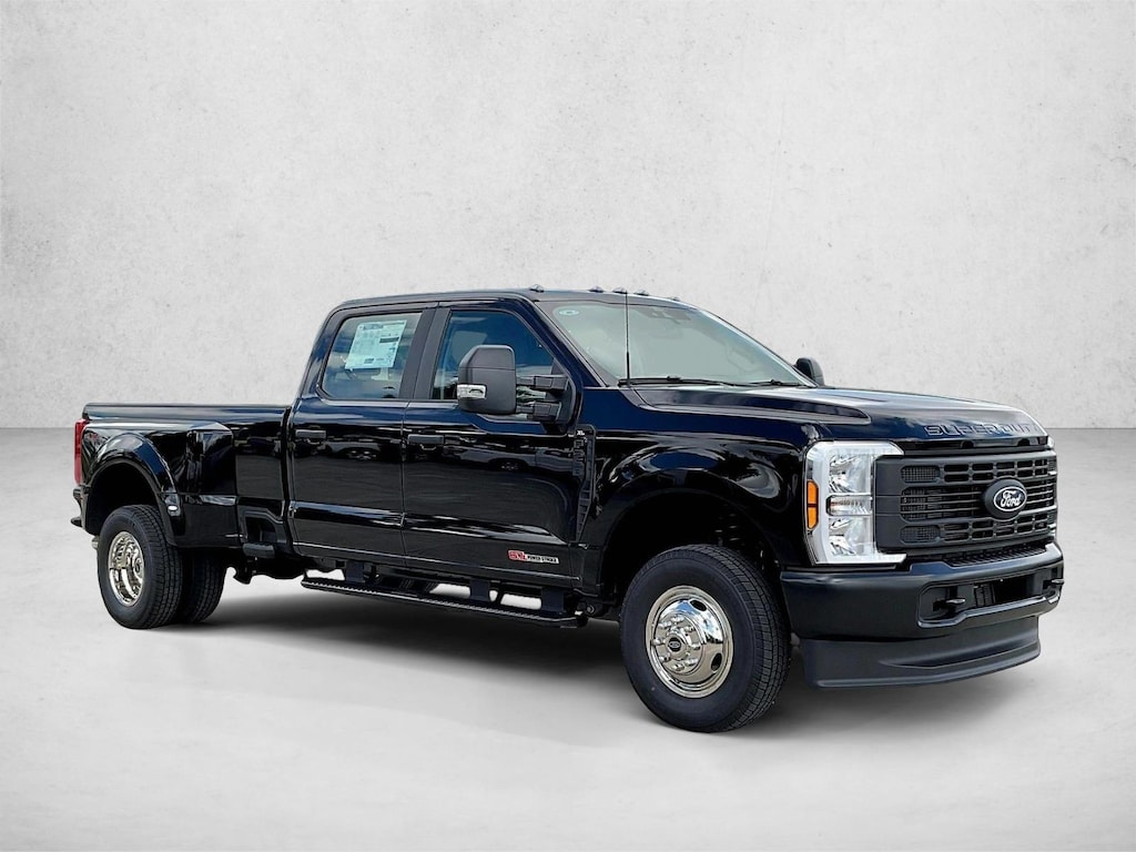 New 2027 Ford F-350 XL Truck Crew Cab