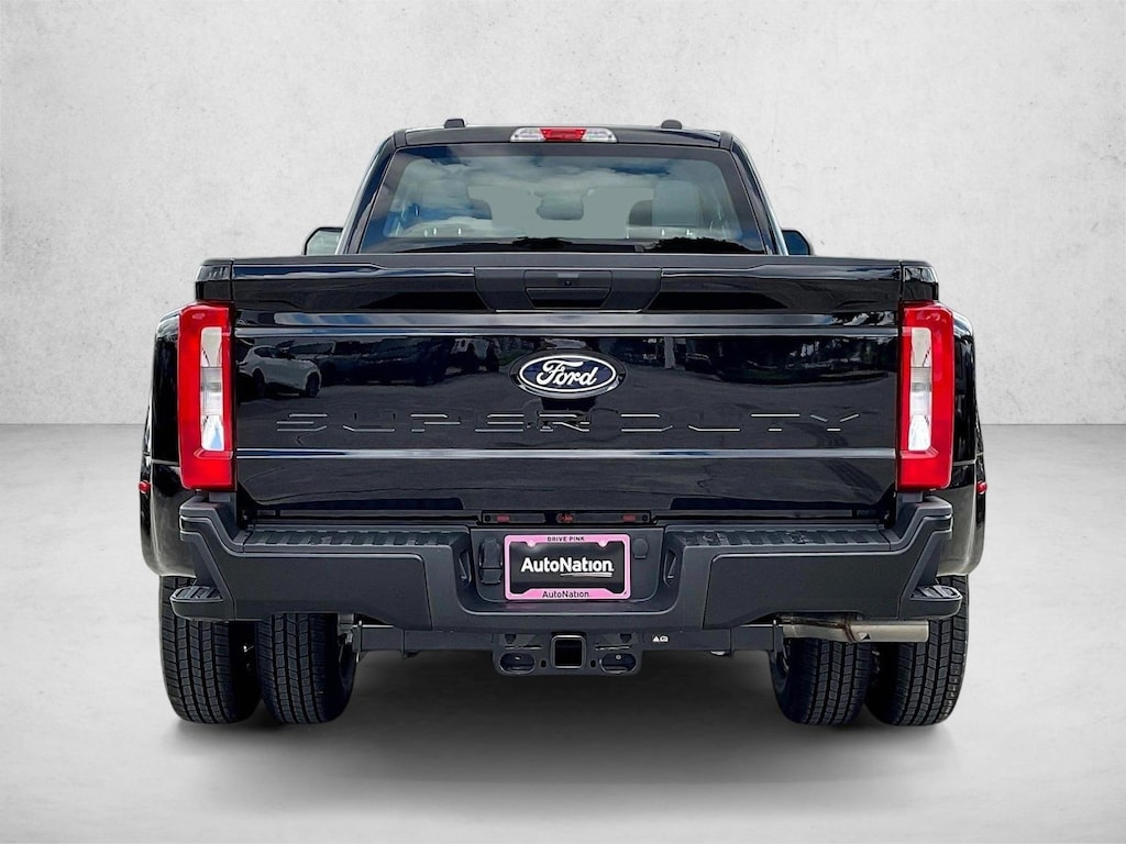New 2027 Ford F-350 XL Truck Crew Cab