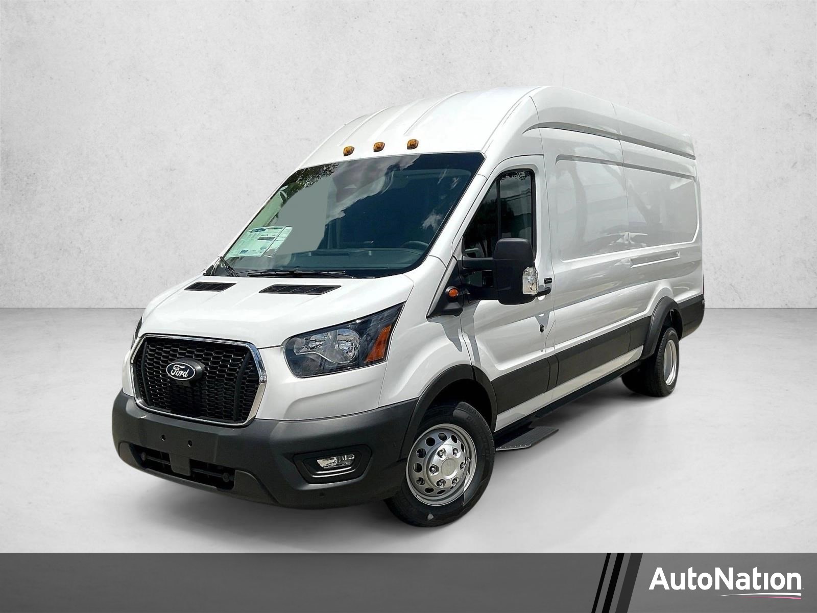  Ford Transit-350 Cargo