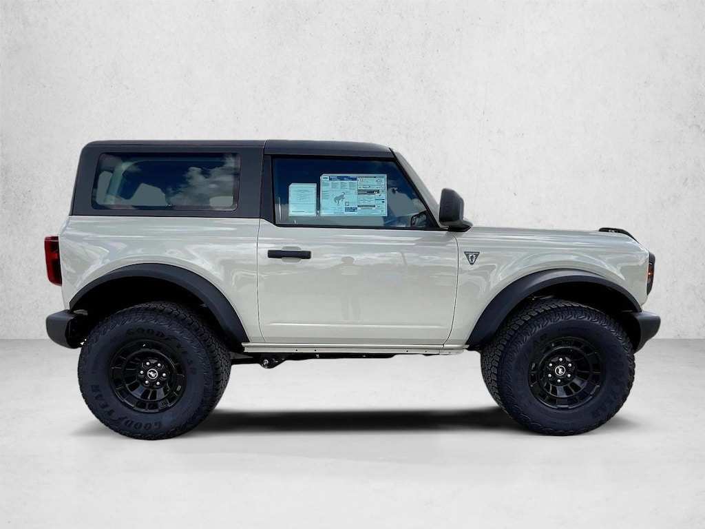 New 2026 Ford Bronco Base SUV