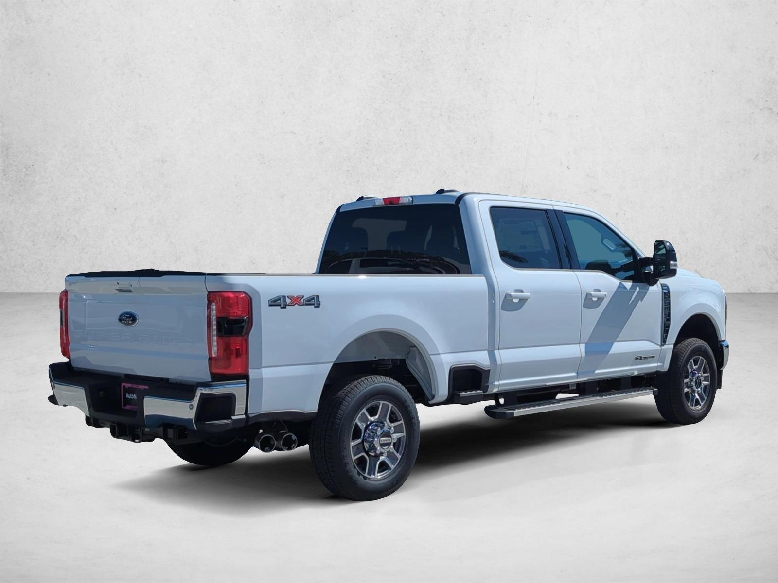 New 2026 Ford F-350 LARIAT Truck Crew Cab