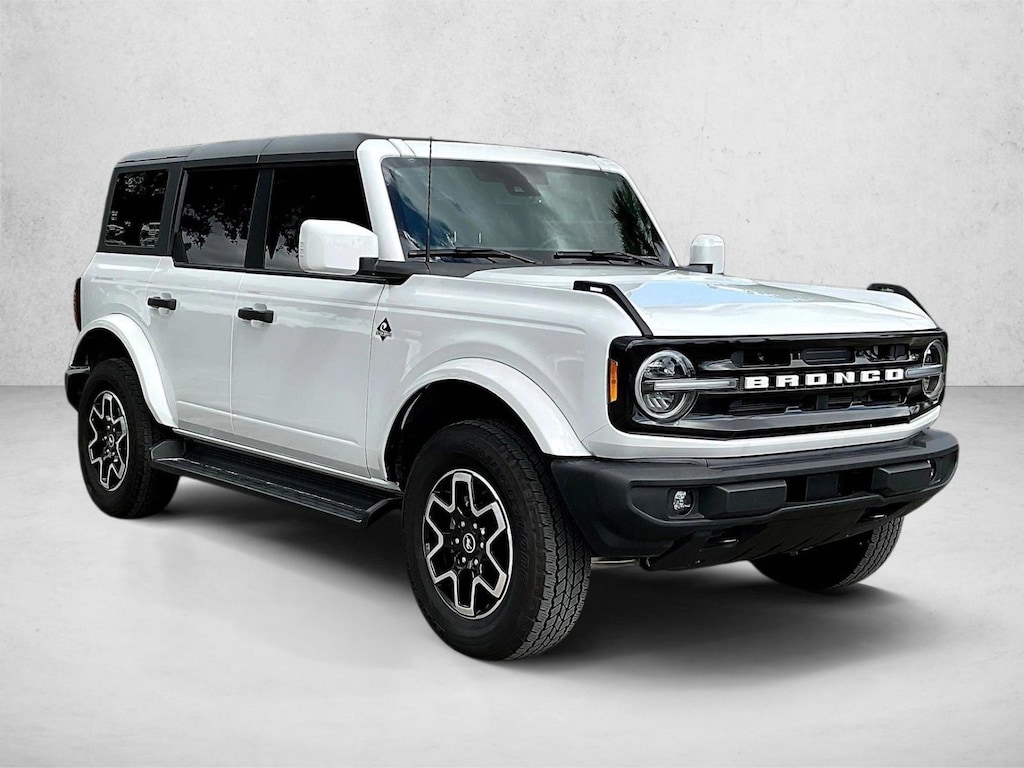 New 2026 Ford Bronco Outer Banks SUV