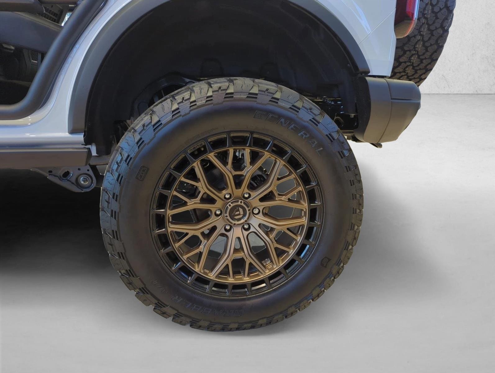 2025 Ford Bronco 4-Door Badlands - Photo 9