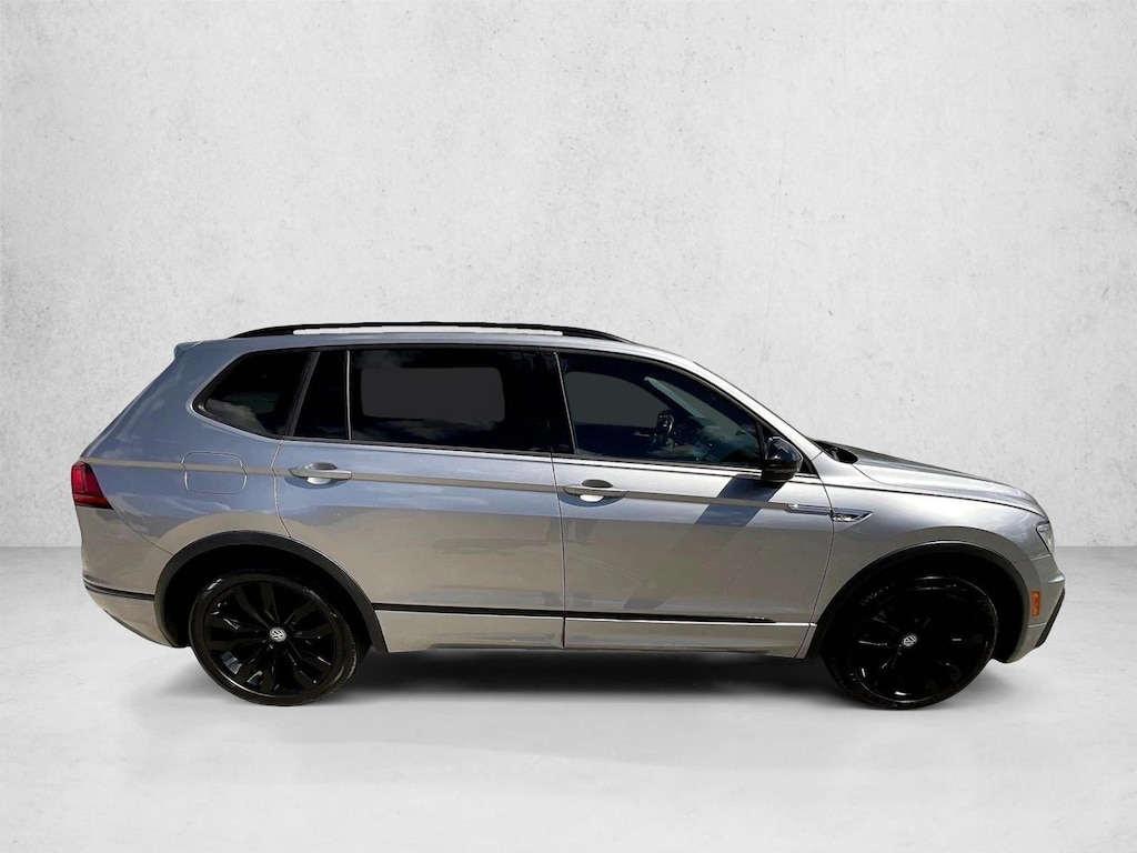 Used 2020 Volkswagen Tiguan SE SUV