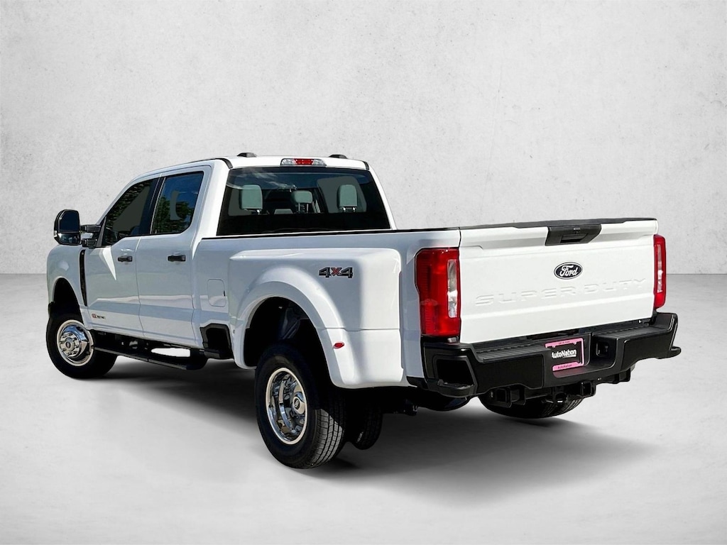 New 2027 Ford F-350 XL Truck Crew Cab