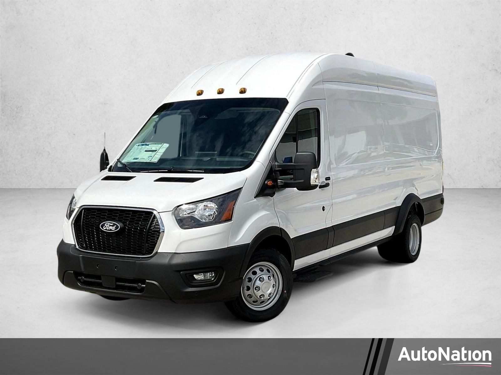  Ford Transit-350 Cargo