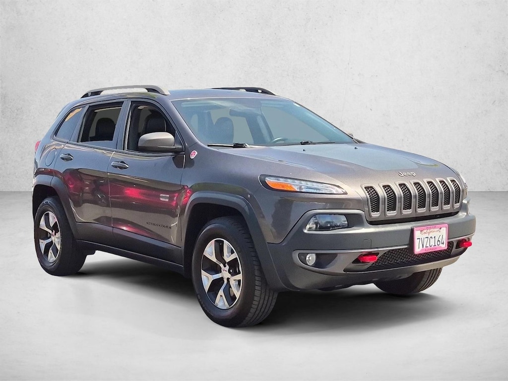 Used 2017 Jeep Cherokee Trailhawk 4x4 SUV