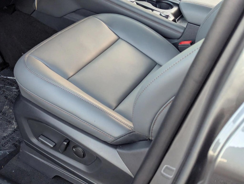 New 2026 Ford Explorer Active w/200A Pkg SUV