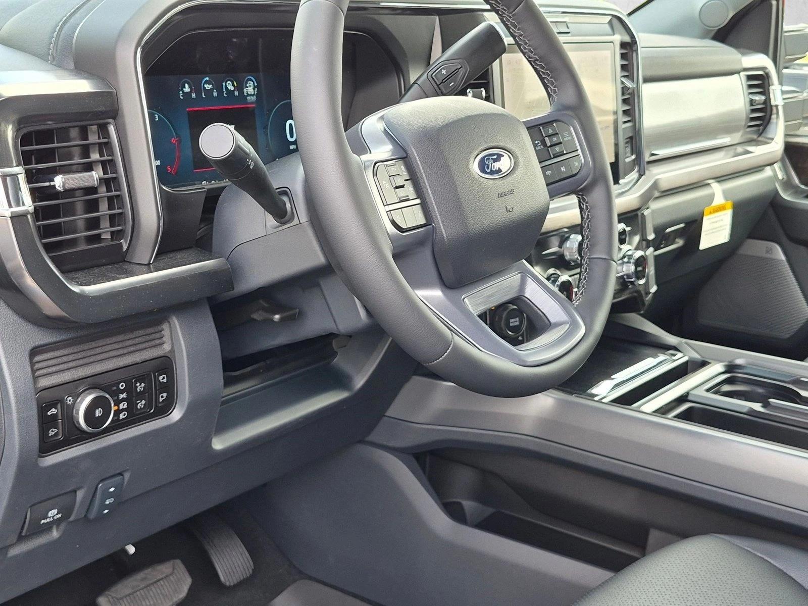 New 2026 Ford F-250 LARIAT Truck Crew Cab
