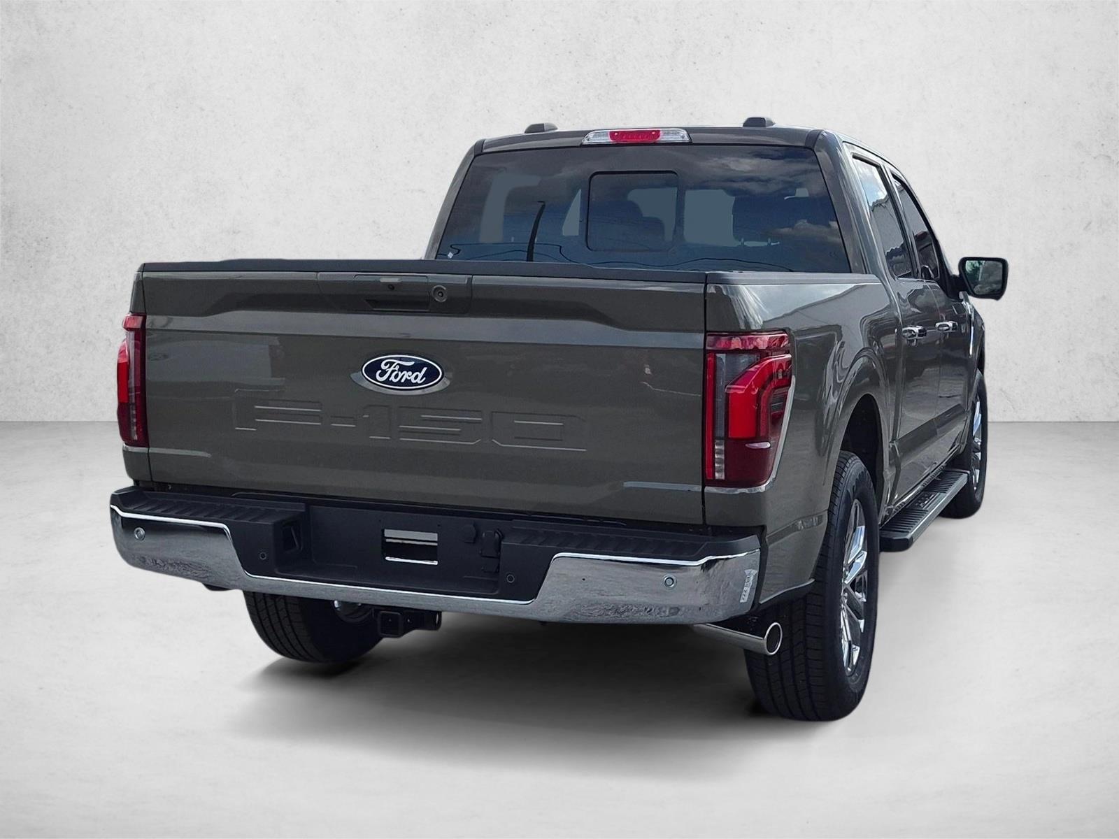New 2026 Ford F-150 LARIAT Truck SuperCrew Cab