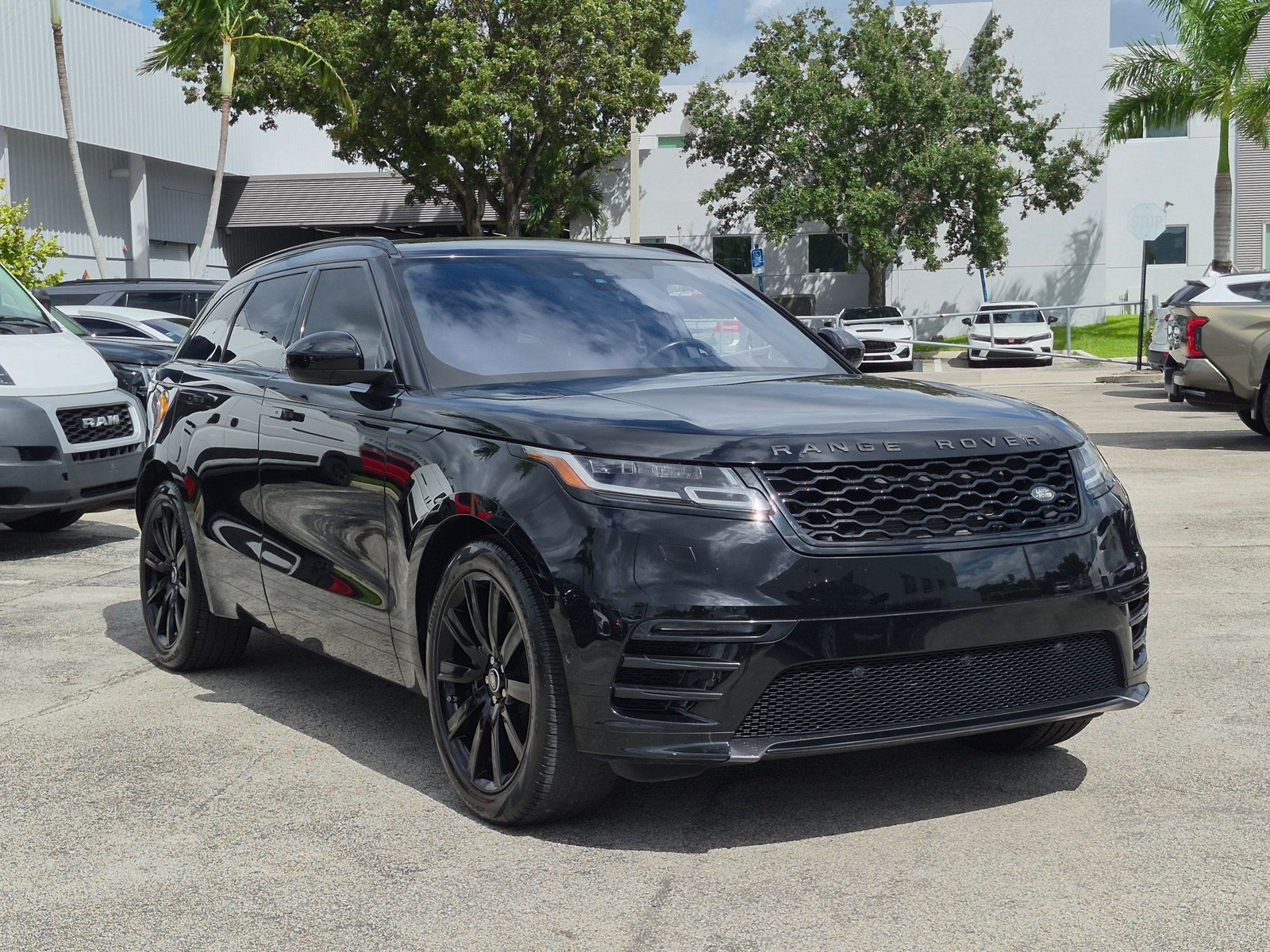 Used 2018 Land Rover Range Rover Velar R-Dynamic SE SUV