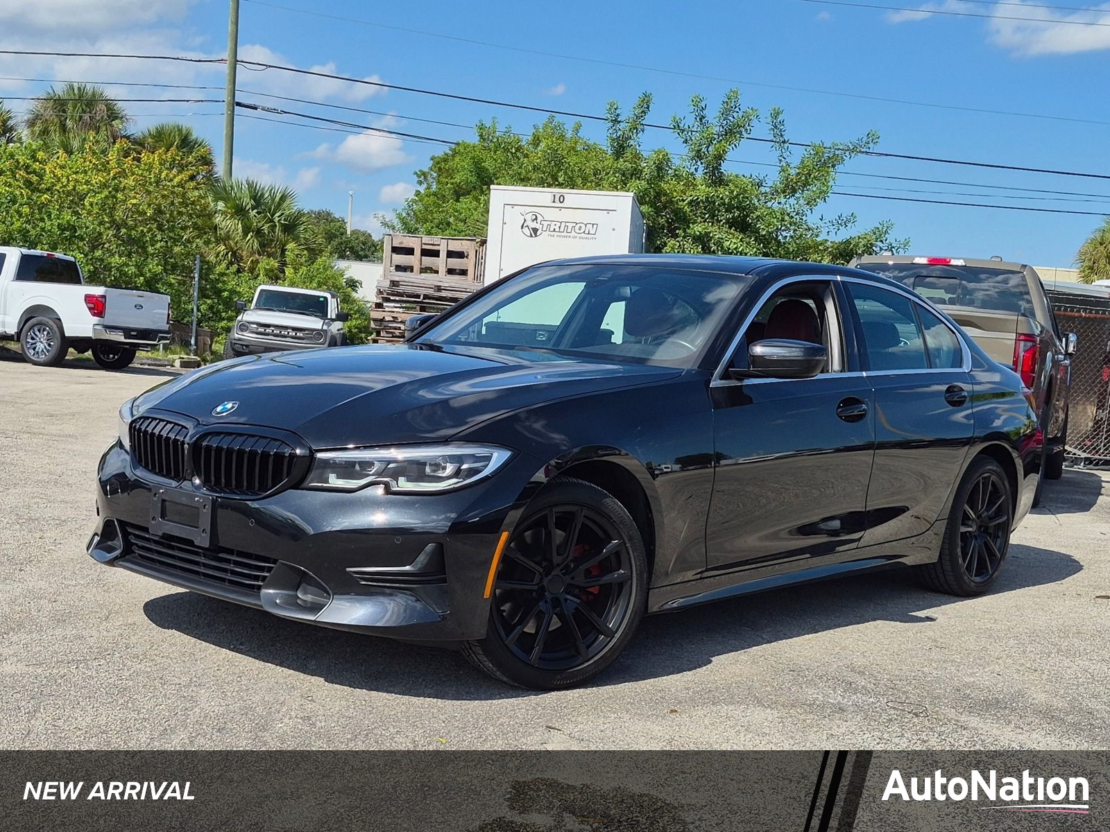  BMW 330i