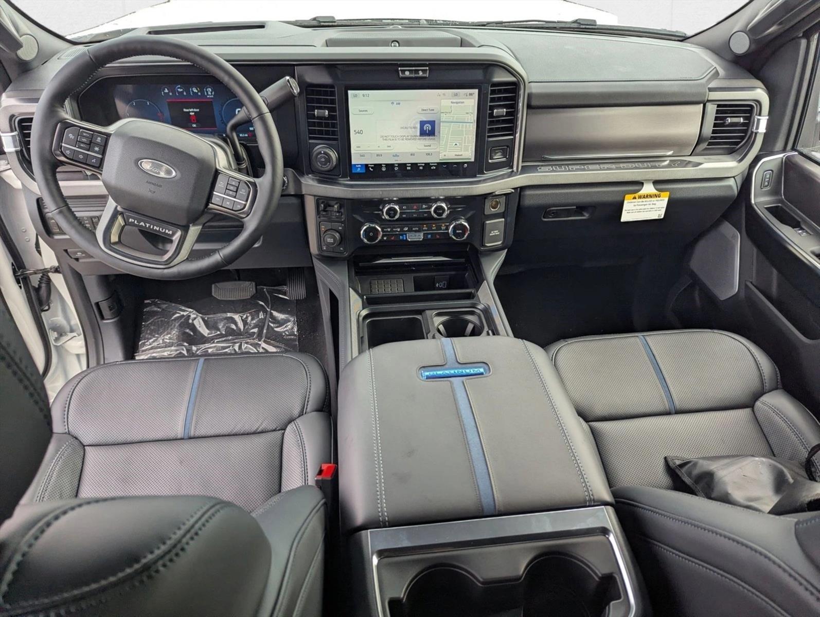 2026 Ford F-250 Super Duty Platinum - Photo 13