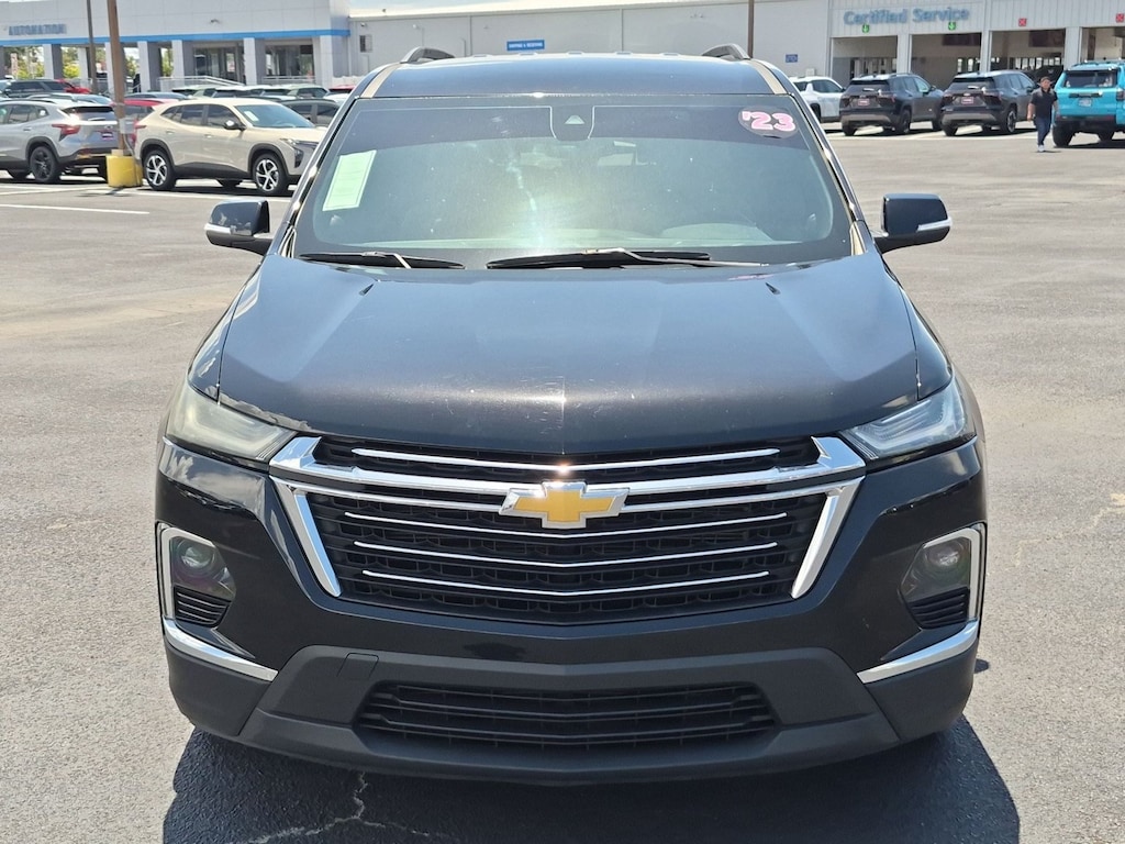 Used 2023 Chevrolet Traverse LT Cloth SUV