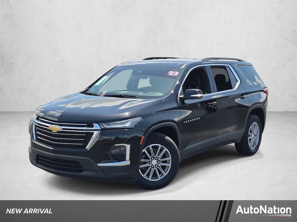 Used 2023 Chevrolet Traverse LT Cloth SUV