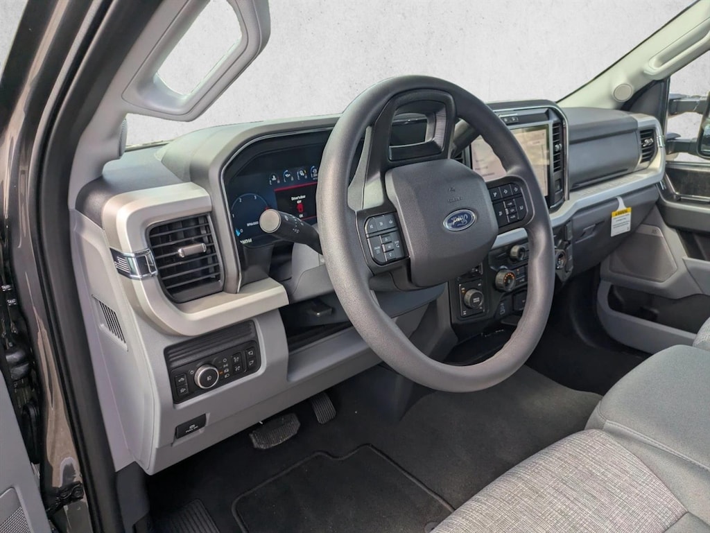 New 2026 Ford F-250 XLT Truck Crew Cab