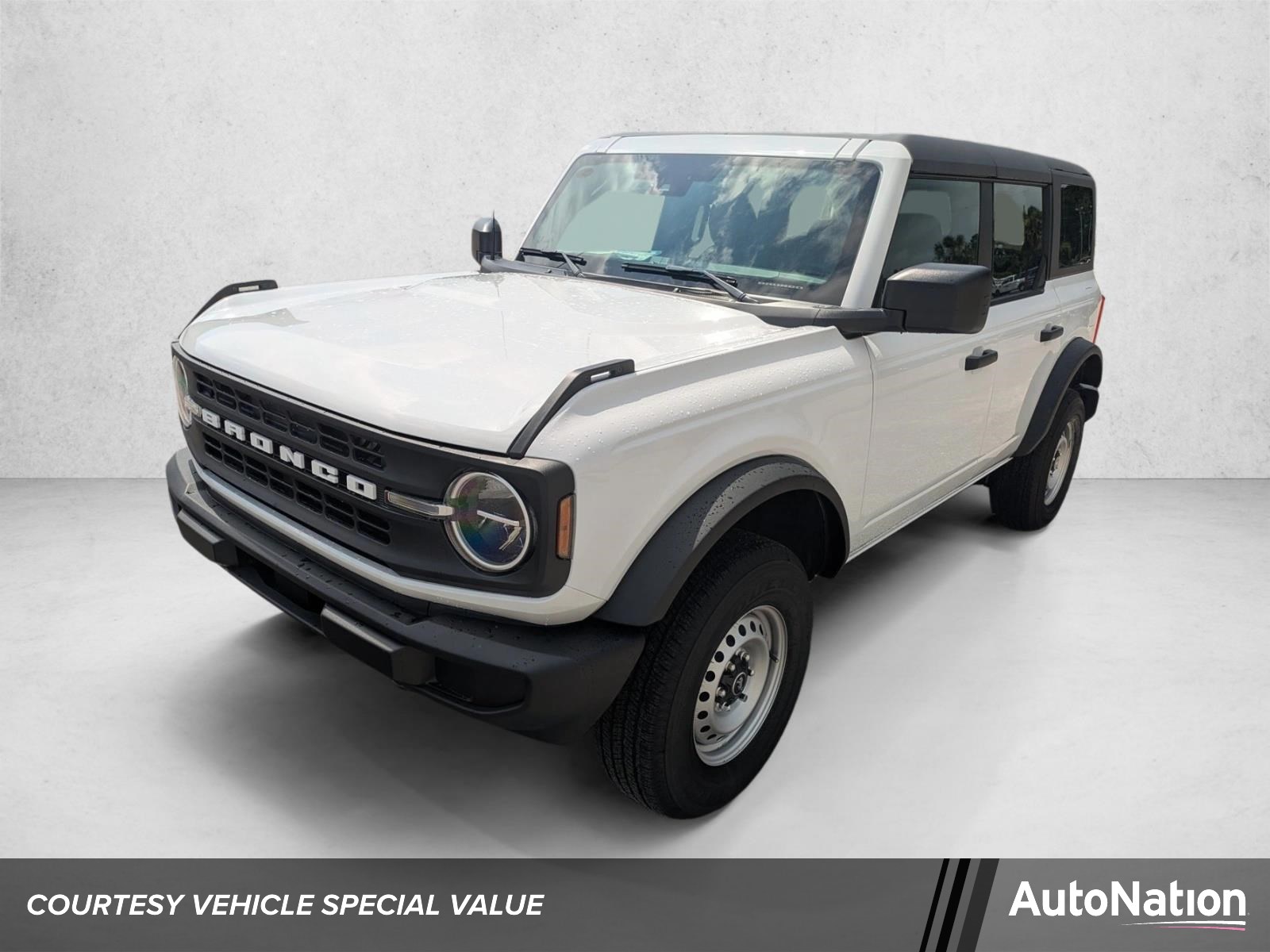 2026 Ford Bronco Base SUV
