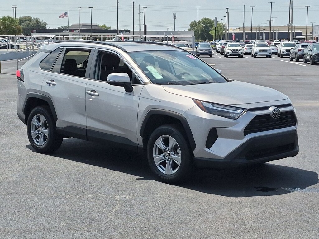 Used 2022 Toyota RAV4 XLE SUV