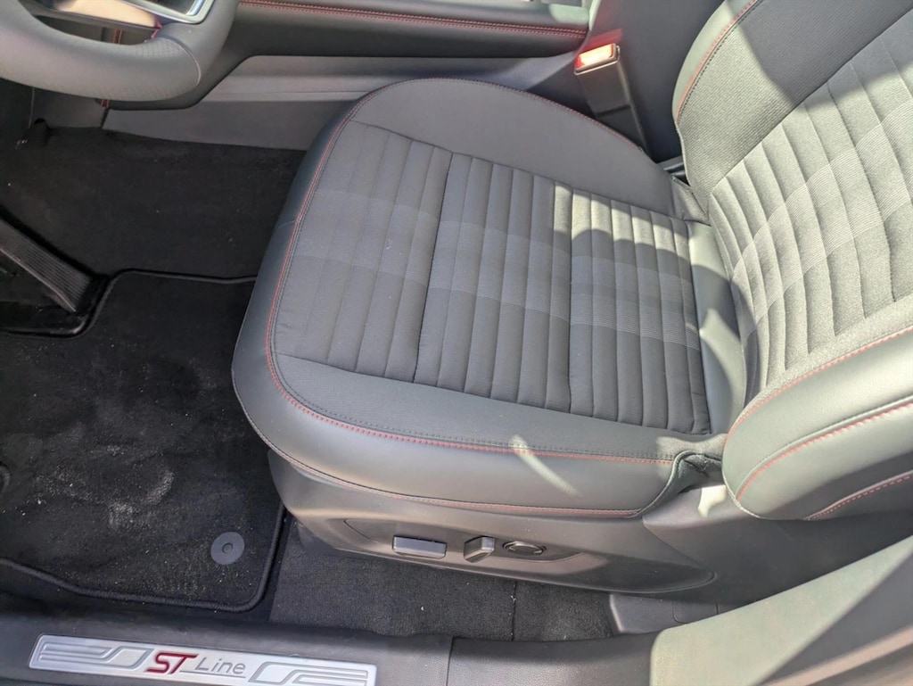 New 2026 Ford Explorer ST-Line SUV