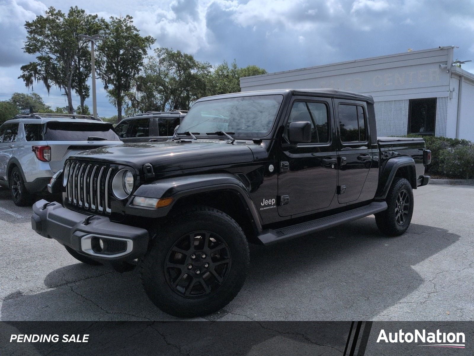 2023 Jeep Gladiator