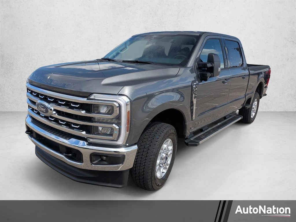 New 2026 Ford F-250 XLT Truck Crew Cab