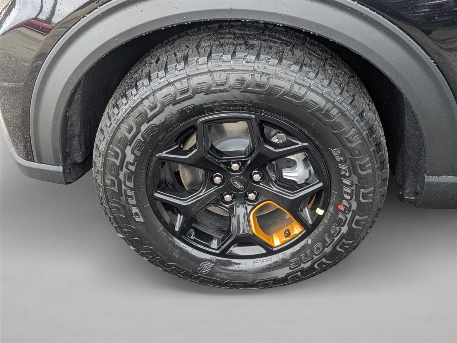 2026 Ford Explorer Tremor - Photo 9