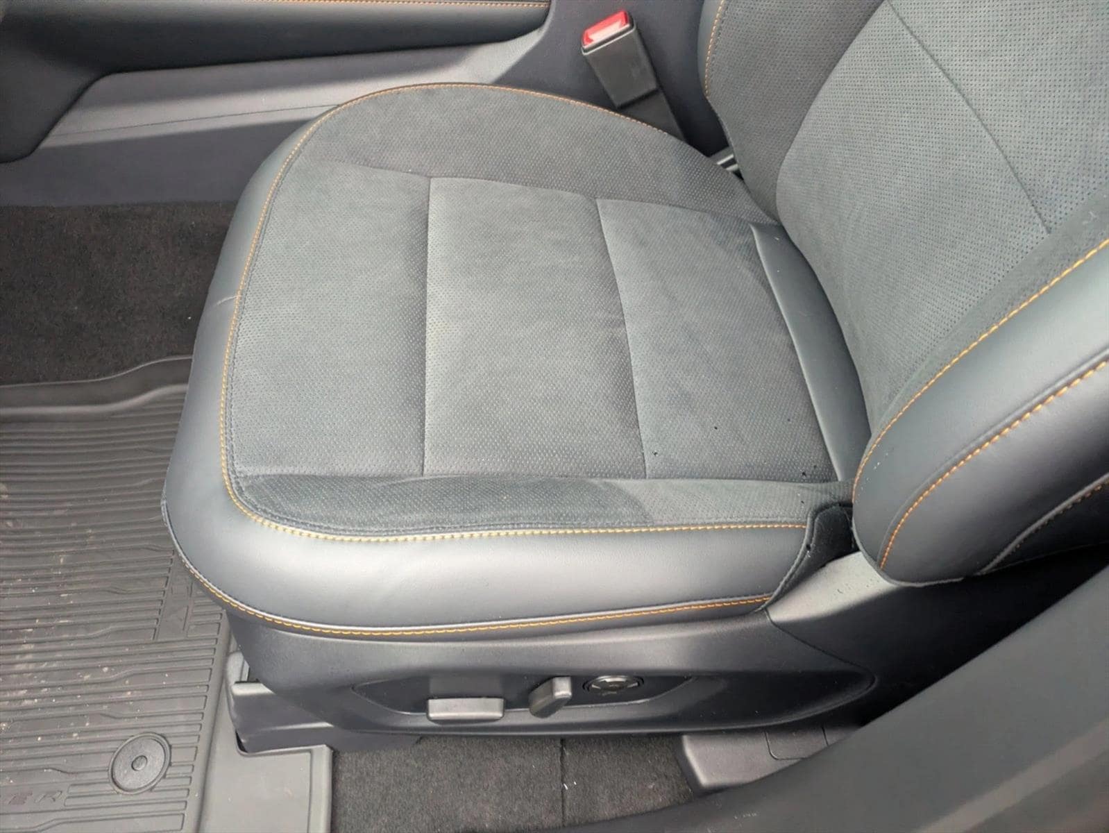 2026 Ford Explorer Tremor - Photo 3