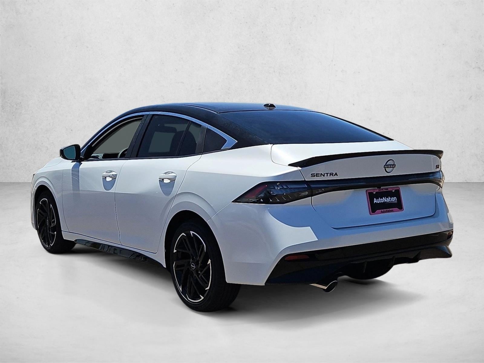 2026 Nissan Sentra SR - Photo 9